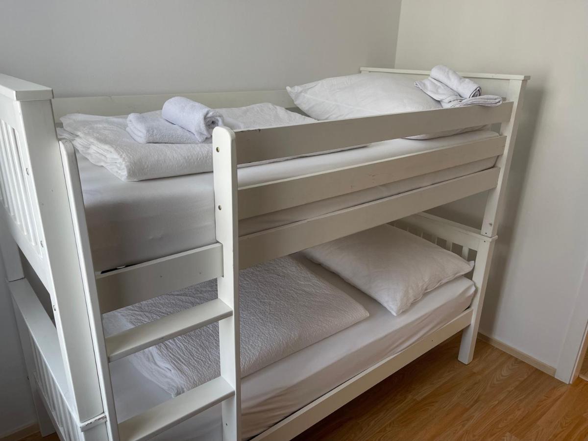 Peaceful Apartment For 4 Вена Экстерьер фото